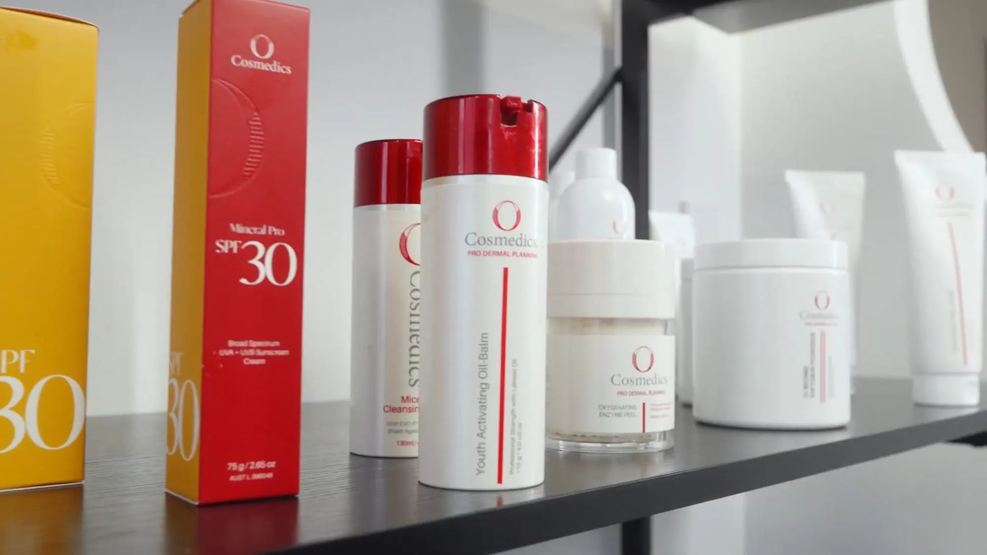 Silk Clinical Aesthetics reception and lounge